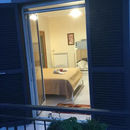 Maria's Bed and breakfast 3*