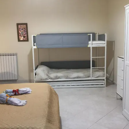 Maria's 3*
